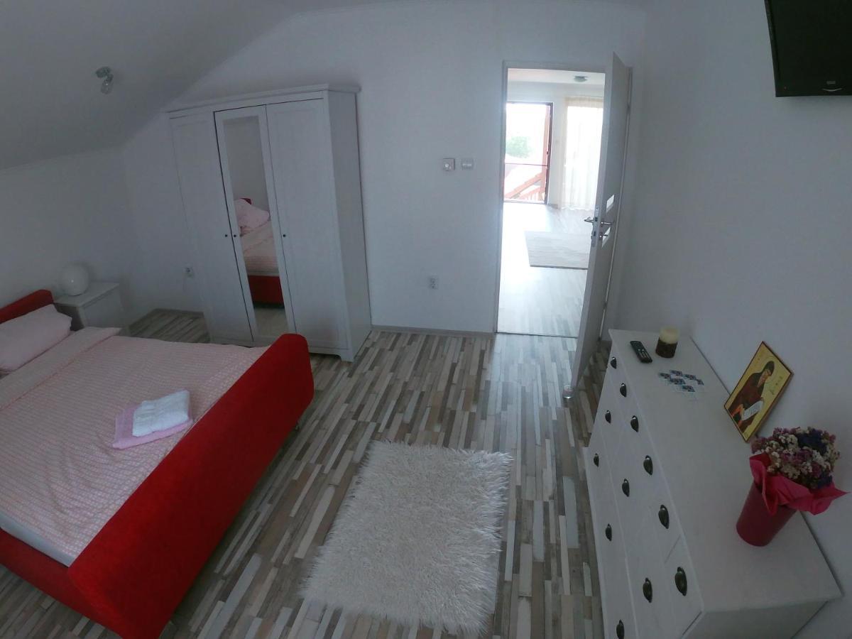 לינה וארוחת בוקר Sînnicolau Mare Casa Sannicolau מראה חיצוני תמונה
